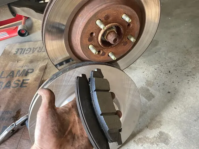 Brake hub and rotor service on a vehicle